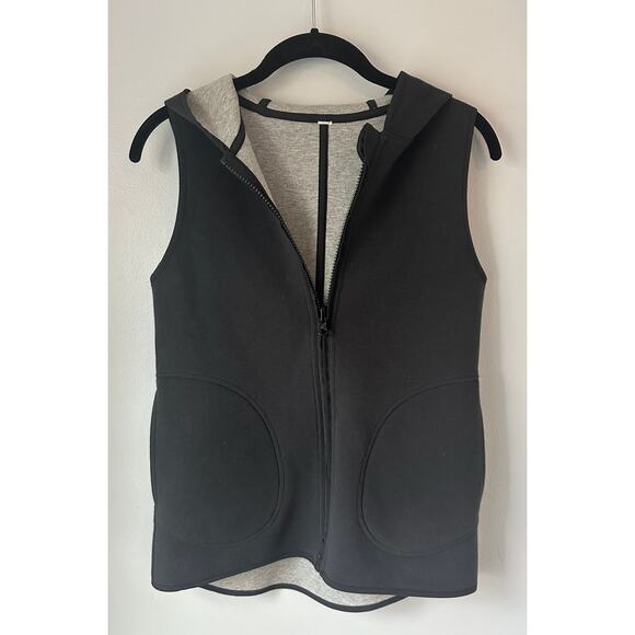 Lululemon Women’s Black Gray Insculpt Vest Hooded Reversible Jacket Size 4 - Picture 1 of 10